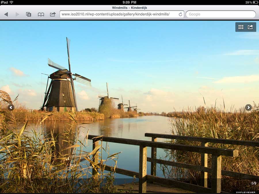SimpleViewer_Universal_Playback_iPad